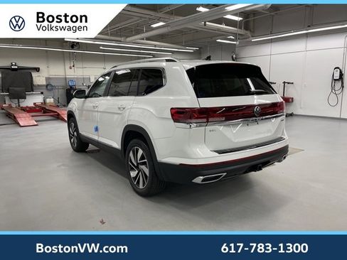 New 2026 Volkswagen Atlas SEL image 2