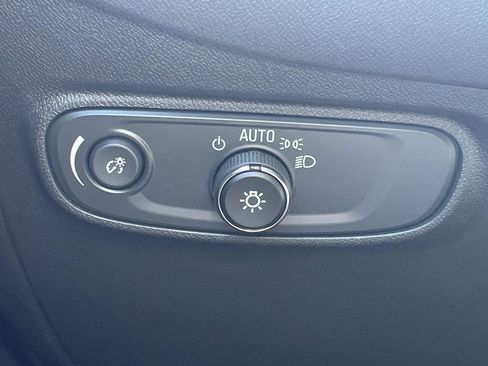 Used 2024 Chevrolet Equinox LT image 30