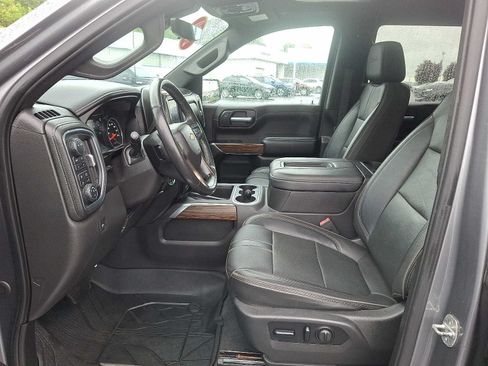 Used 2020 Chevrolet Silverado 1500 High Country w/ Technology Package AWD/4WD image 13