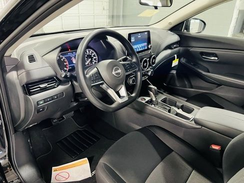 New 2025 Nissan Sentra SV image 18
