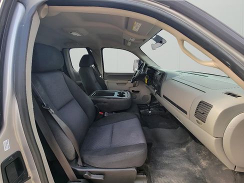 Used 2010 Chevrolet Silverado 1500 W/T image 24