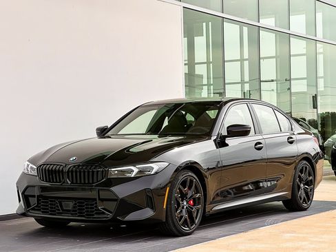 New 2026 BMW 330i Sedan w/ M Sport Package RWD image 9