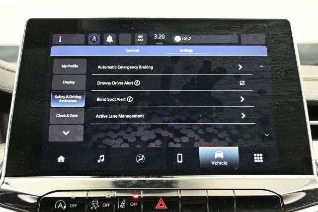 Used 2024 Jeep Compass Latitude AWD/4WD image 36
