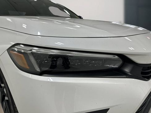 Used 2023 Honda Civic Sport image 11