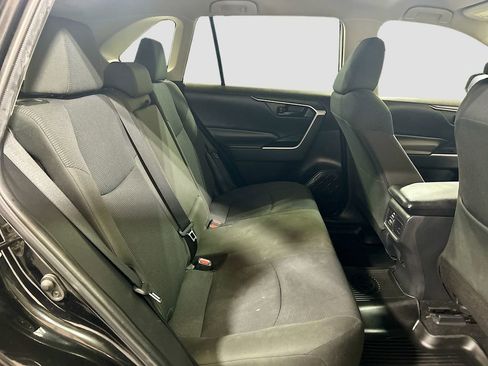 Used 2022 Toyota RAV4 LE FWD image 23