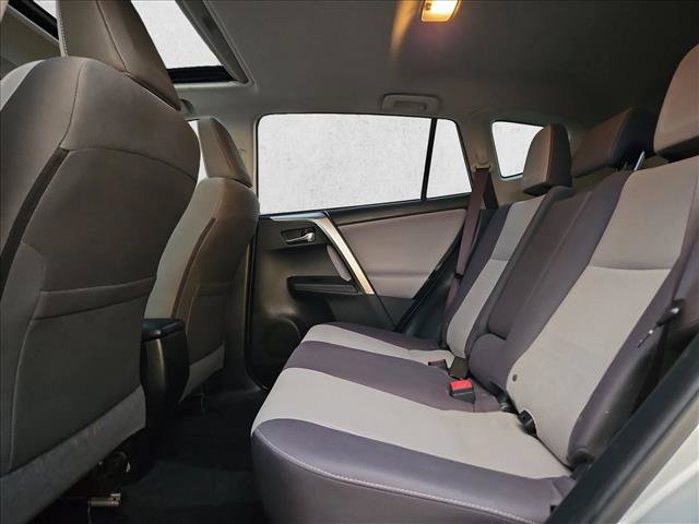 Used 2015 Toyota RAV4 XLE AWD/4WD image 19