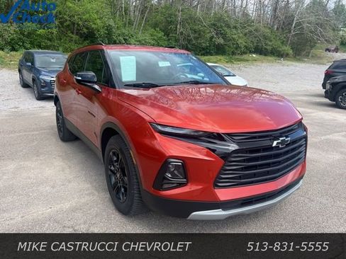 Used 2021 Chevrolet Blazer LT image 2
