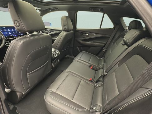 Used 2024 Chevrolet Blazer EV LT AWD/4WD image 9