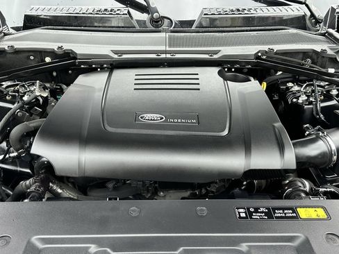 Used 2020 Land Rover Defender 110 S image 27