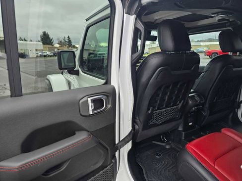 Used 2023 Jeep Wrangler Unlimited Rubicon 392 AWD/4WD image 16