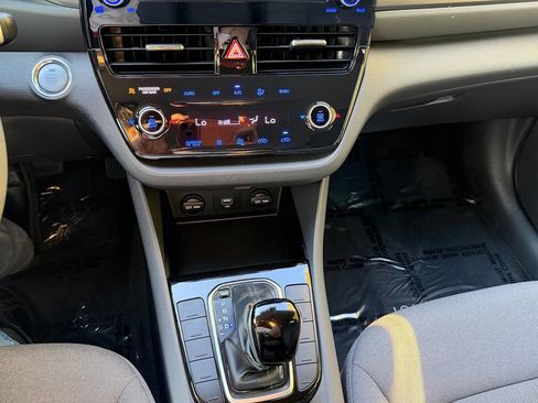 Used 2020 Hyundai Ioniq Blue FWD image 35
