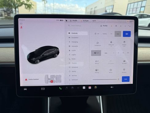 Used 2019 Tesla Model 3 Standard Range Plus image 15