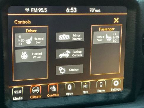 Used 2023 Jeep Wrangler Unlimited Sahara w/ Cold Weather Group image 19