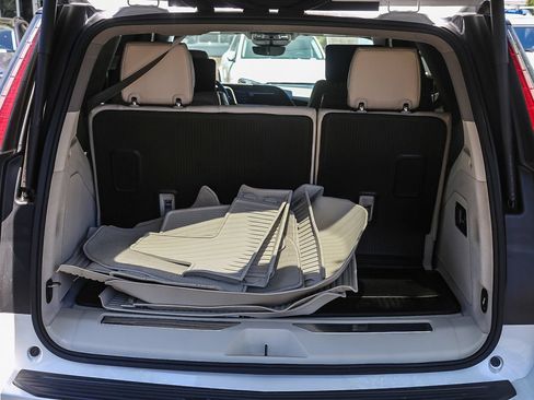Used 2024 Cadillac Escalade Premium Luxury Platinum w/ LPO, Floor Liner Package AWD/4WD image 25