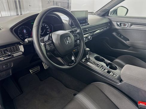 Used 2024 Honda Civic Sport image 7