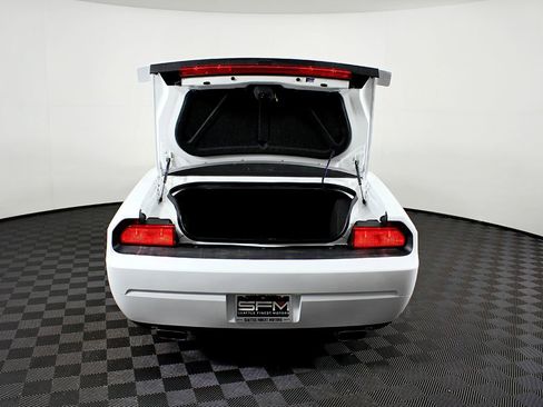 Used 2012 Dodge Challenger R/T image 39