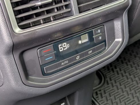 New 2026 Volkswagen Atlas SE image 23