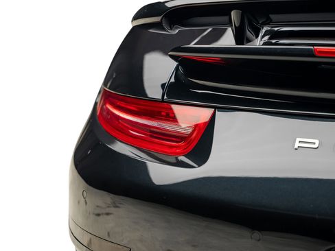 Used 2015 Porsche 911 Turbo S AWD/4WD image 17