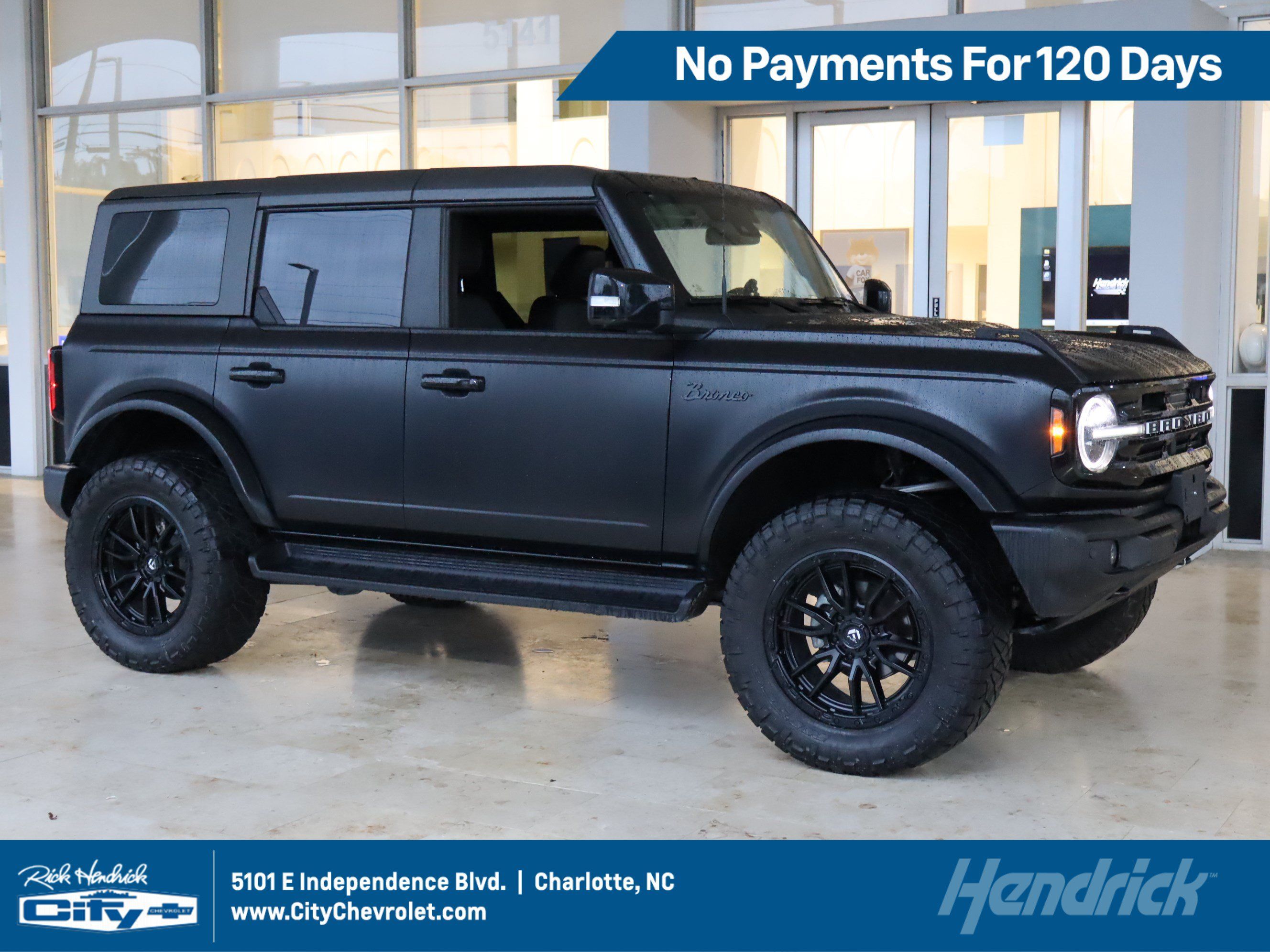 Used 2025 Ford Bronco Outer Banks w/ Matte Film Protection Package AWD/4WD image 1