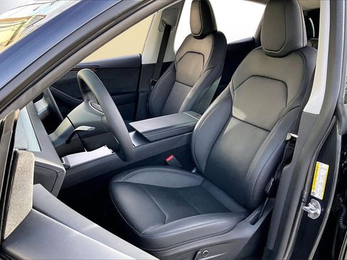 Used 2026 Tesla Model Y AWD image 21