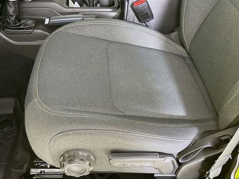 Used 2024 Jeep Wrangler Sahara image 19