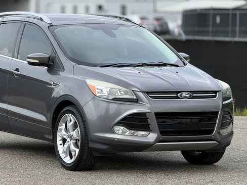 Used 2014 Ford Escape Titanium w/ Equipment Group 401A image 9