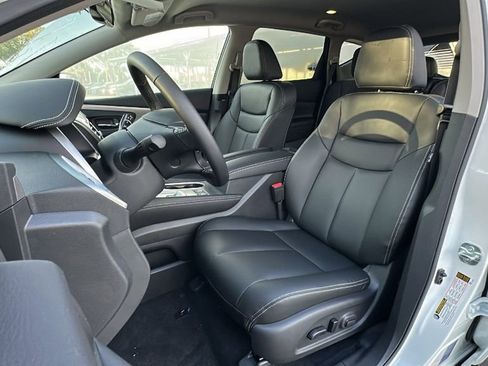 Certified 2024 Nissan Murano SV w/ SV Midnight Edition Package image 59