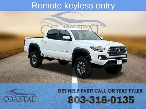 Used 2017 Toyota Tacoma TRD Off-Road w/ Premium & Technology Package image 3