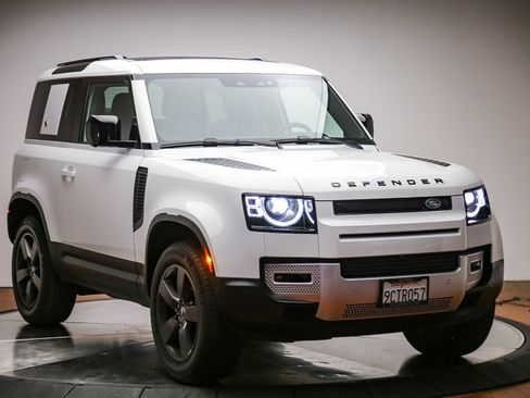 Used 2023 Land Rover Defender 90 S AWD/4WD image 5