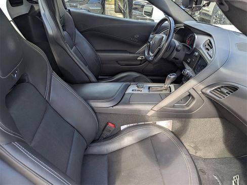 Used 2019 Chevrolet Corvette Stingray Convertible w/ 2LT Preferred Equipment Group image 20