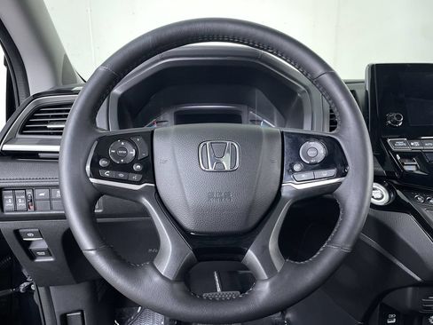 Used 2023 Honda Odyssey Elite image 13