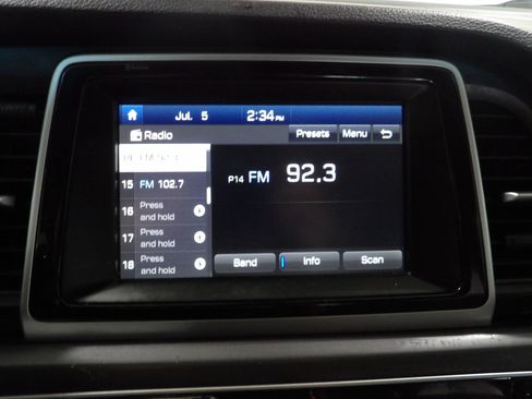 Used 2018 Hyundai Sonata ECO FWD image 12