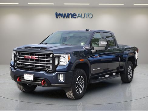 Used 2022 GMC Sierra 2500 AT4 w/ AT4 Preferred Package AWD/4WD image 3