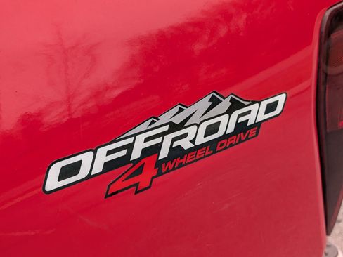 Used 2010 GMC Canyon SLT image 6