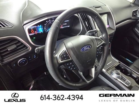 Used 2019 Ford Edge Titanium FWD image 15