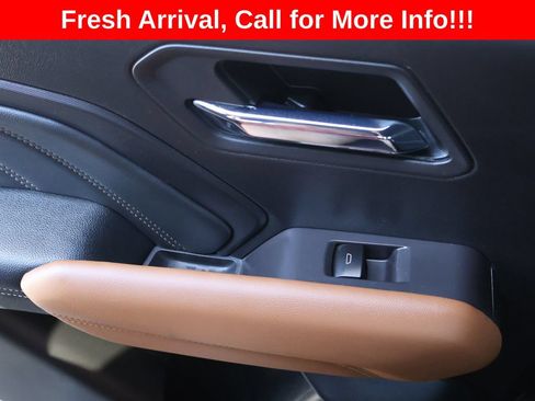Certified 2023 GMC Canyon AT4 w/ AT4 Premium Package AWD/4WD image 13