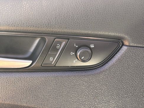 Used 2020 Volkswagen Passat 2.0T SE image 12