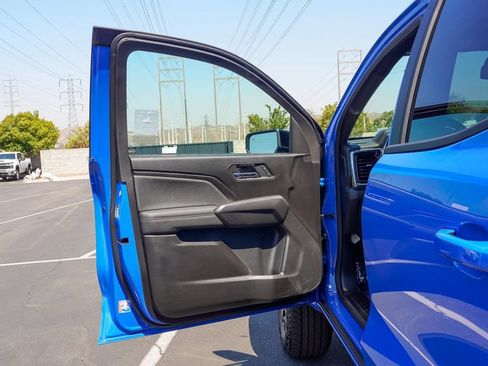 New 2026 GMC Canyon Elevation w/ Convenience Package image 18