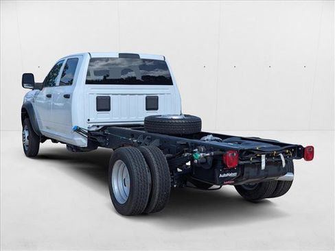 New 2024 RAM 5500 Tradesman w/ Chrome Appearance Group image 7