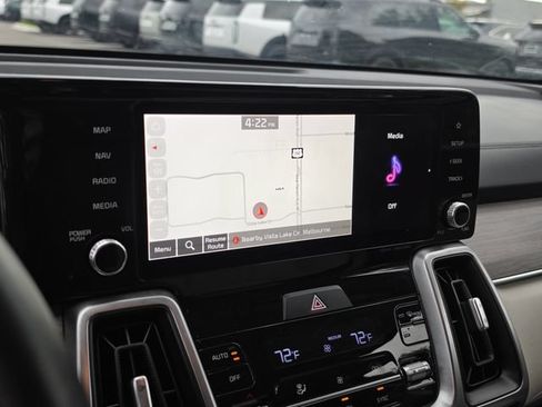 Certified 2023 Kia Sorento EX FWD image 27