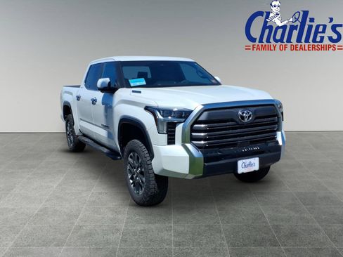 New 2026 Toyota Tundra Limited AWD/4WD image 3