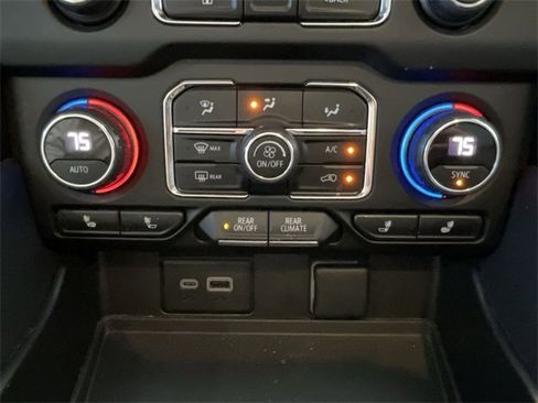 Certified 2023 Chevrolet Suburban RST w/ Luxury Package image 34