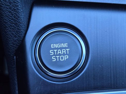 New 2026 Kia Sportage LX w/ LX Convenience Package image 17