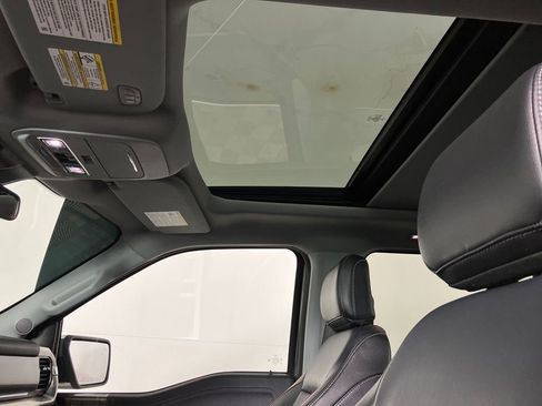 Certified 2022 Ford F150 Lariat w/ Equipment Group 502A High image 35