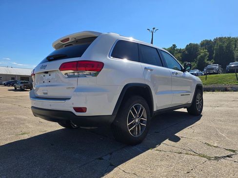 Used 2017 Jeep Grand Cherokee Limited AWD/4WD image 3