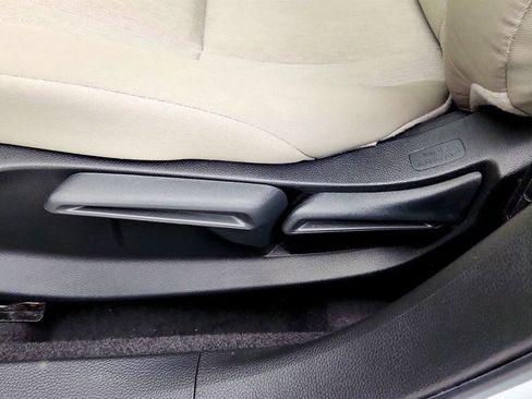Used 2025 Honda Accord LX image 11