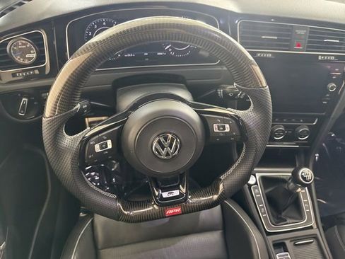 Used 2018 Volkswagen Golf R 4-Door AWD/4WD image 23