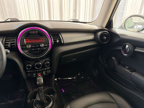 Used 2015 MINI Cooper 2-Door Hardtop FWD image 28