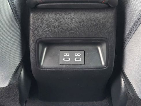 Used 2025 Toyota Corolla SE image 21