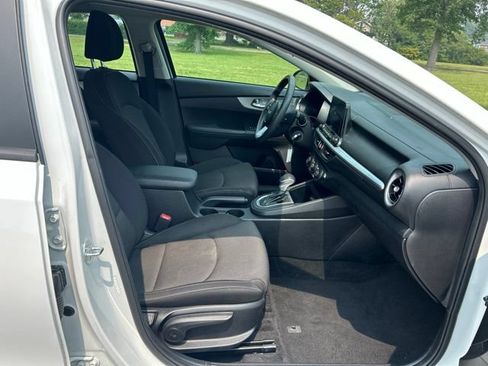Certified 2023 Kia Forte LXS FWD image 26